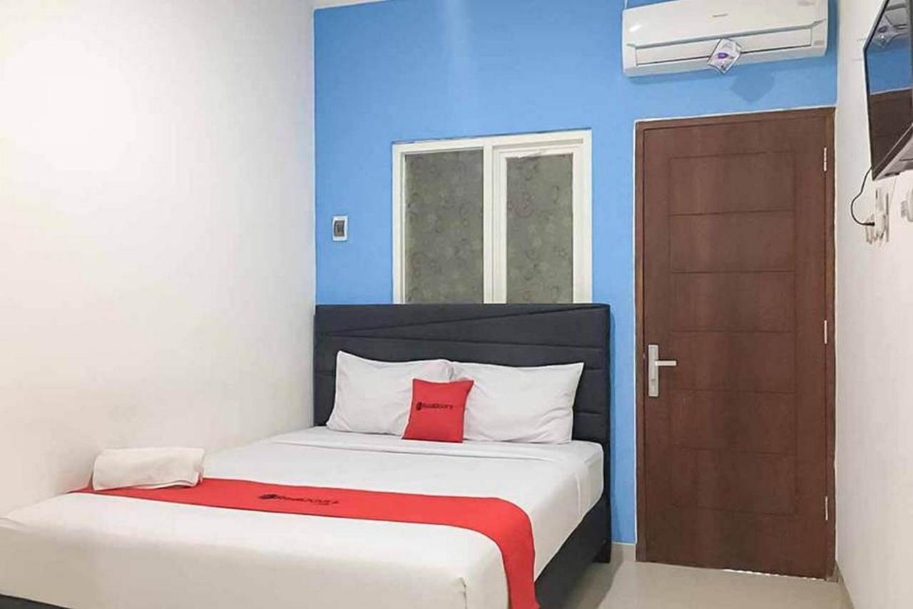 Reddoorz Plus At Panorama Villas Batu Batu  Exterior photo